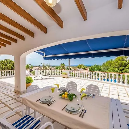 Villa Delfin - *