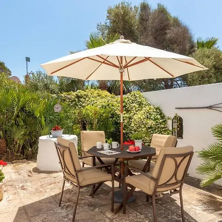 Delfin Villa Sant Lluis